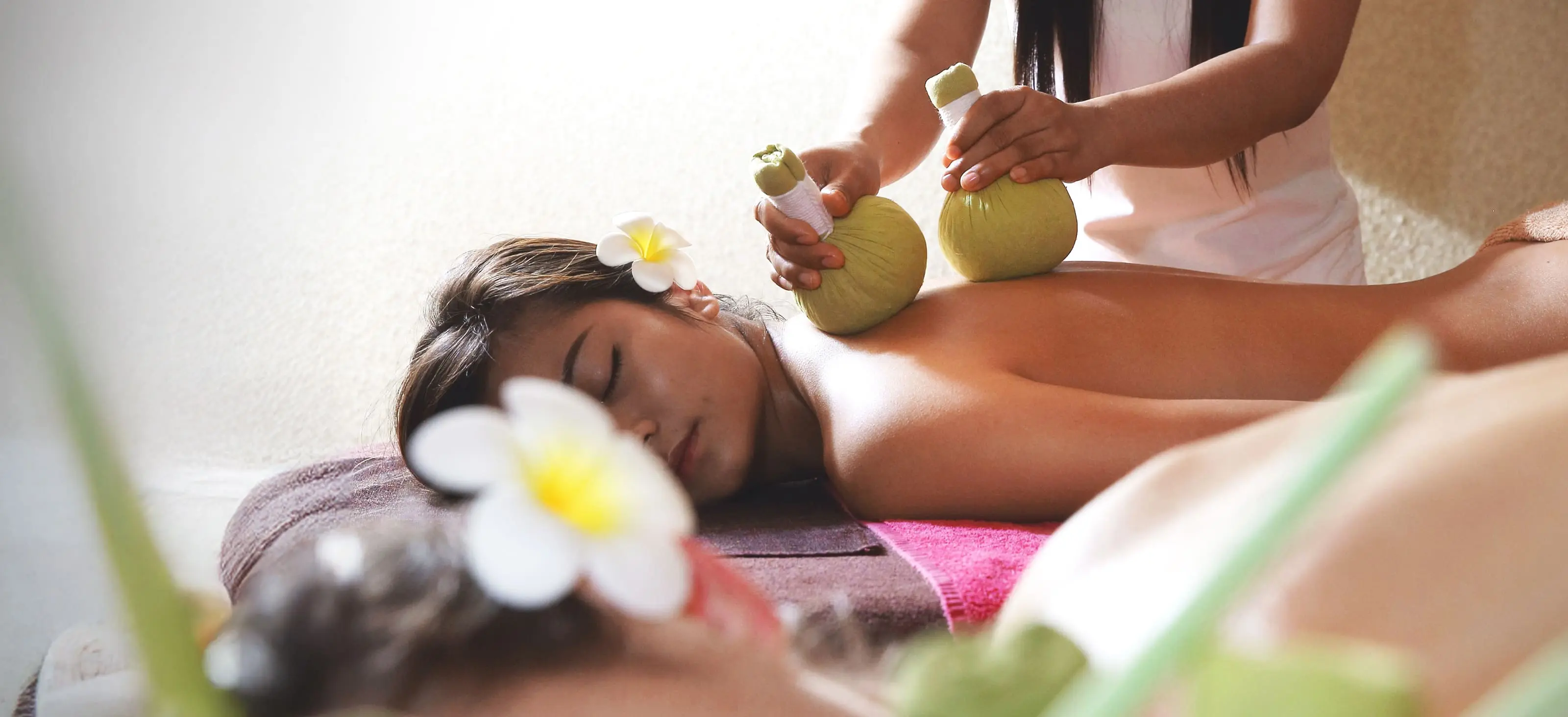 K&ouml;nigliche Thai-Kr&auml;utermassage f&uuml;r zwei